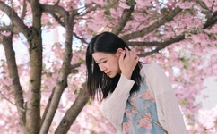 亚洲精品久久久久久中文传媒